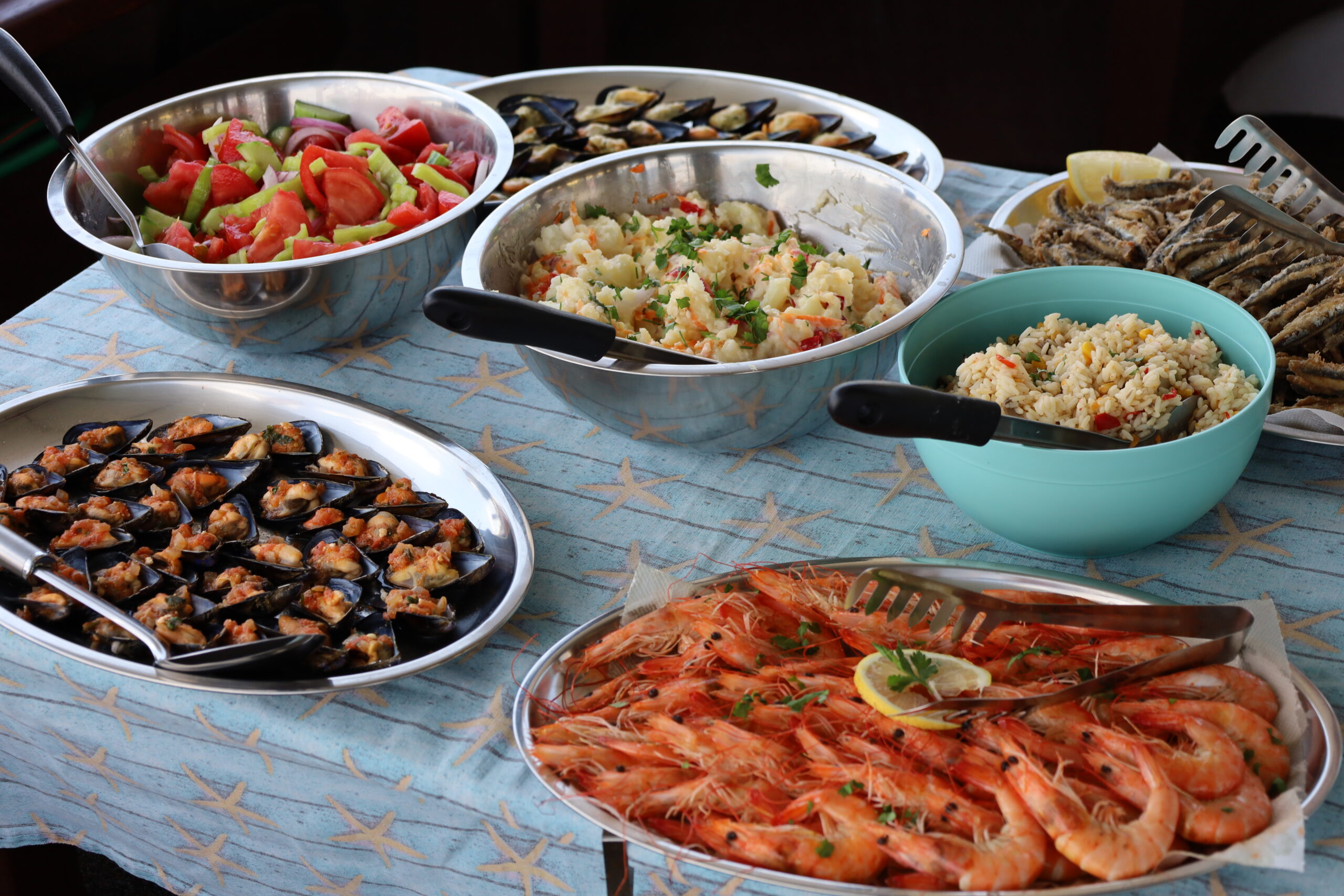 Fresh buffet lunch served on board during the Amvrakikos cruise